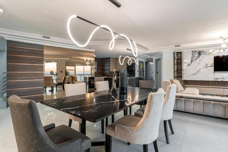 4 Bedroom Property for Sale in Bloubergstrand Western Cape